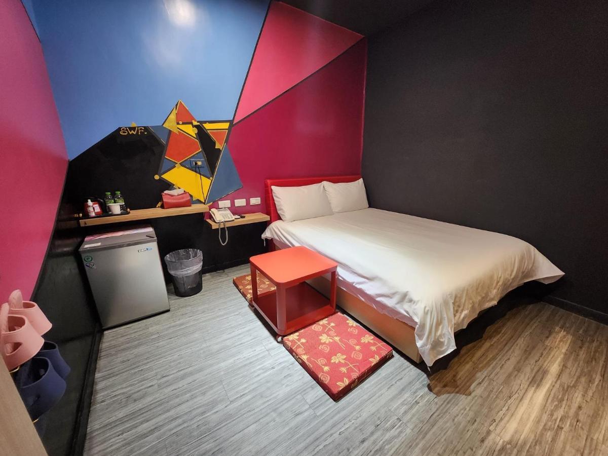 Swf淡水新五福旅館 Sinwufu Hotel Zewnętrze zdjęcie