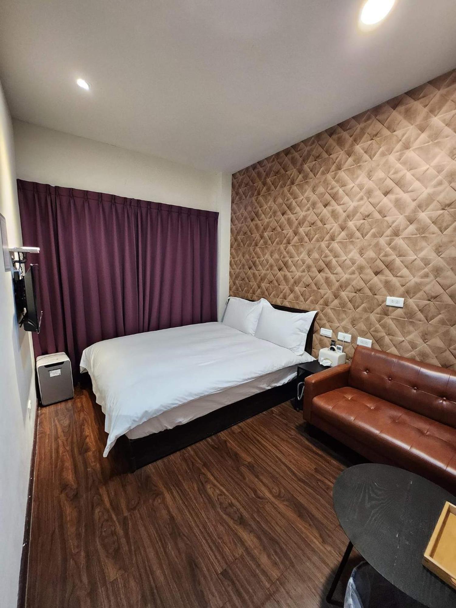 Swf淡水新五福旅館 Sinwufu Hotel Zewnętrze zdjęcie