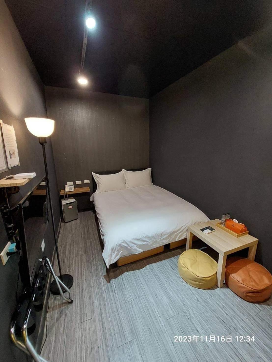 Swf淡水新五福旅館 Sinwufu Hotel Zewnętrze zdjęcie